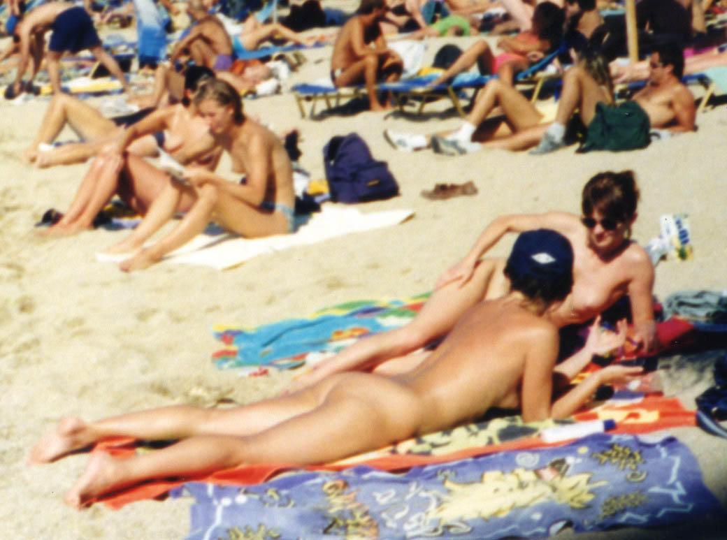 15P Warning -  real unbelievable nudist photos and videos