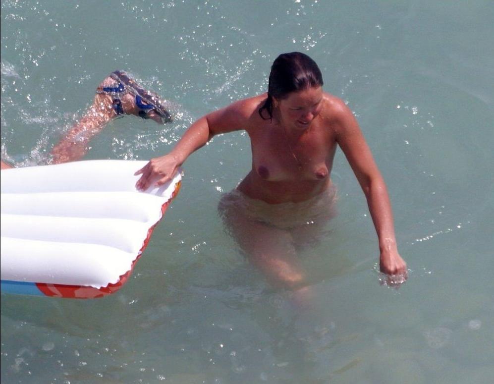 15P Warning -  real unbelievable nudist photos and videos
