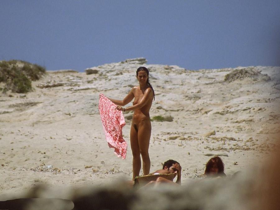 15P Warning -  real unbelievable nudist photos and videos