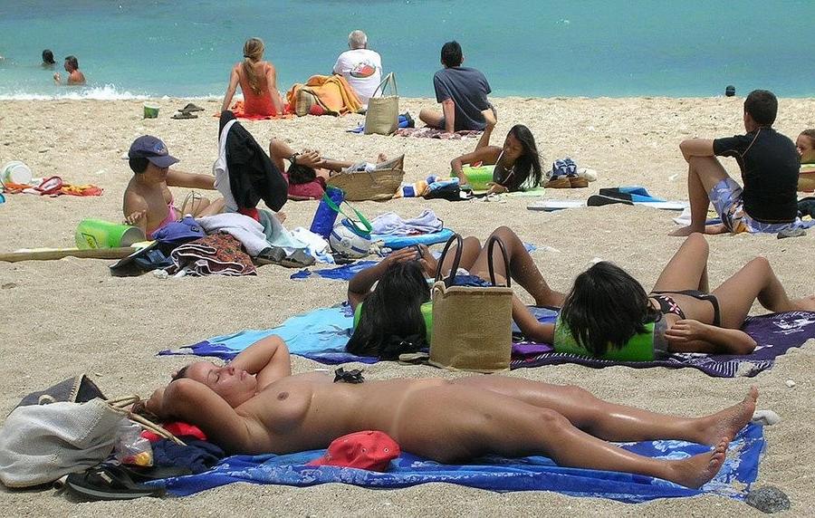15P Warning -  real unbelievable nudist photos and videos