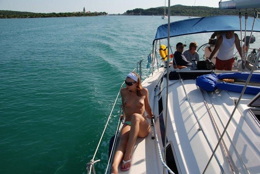 15P Warning -  real unbelievable nudist photos and videos