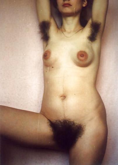 25P Hairy Pussy Girls
