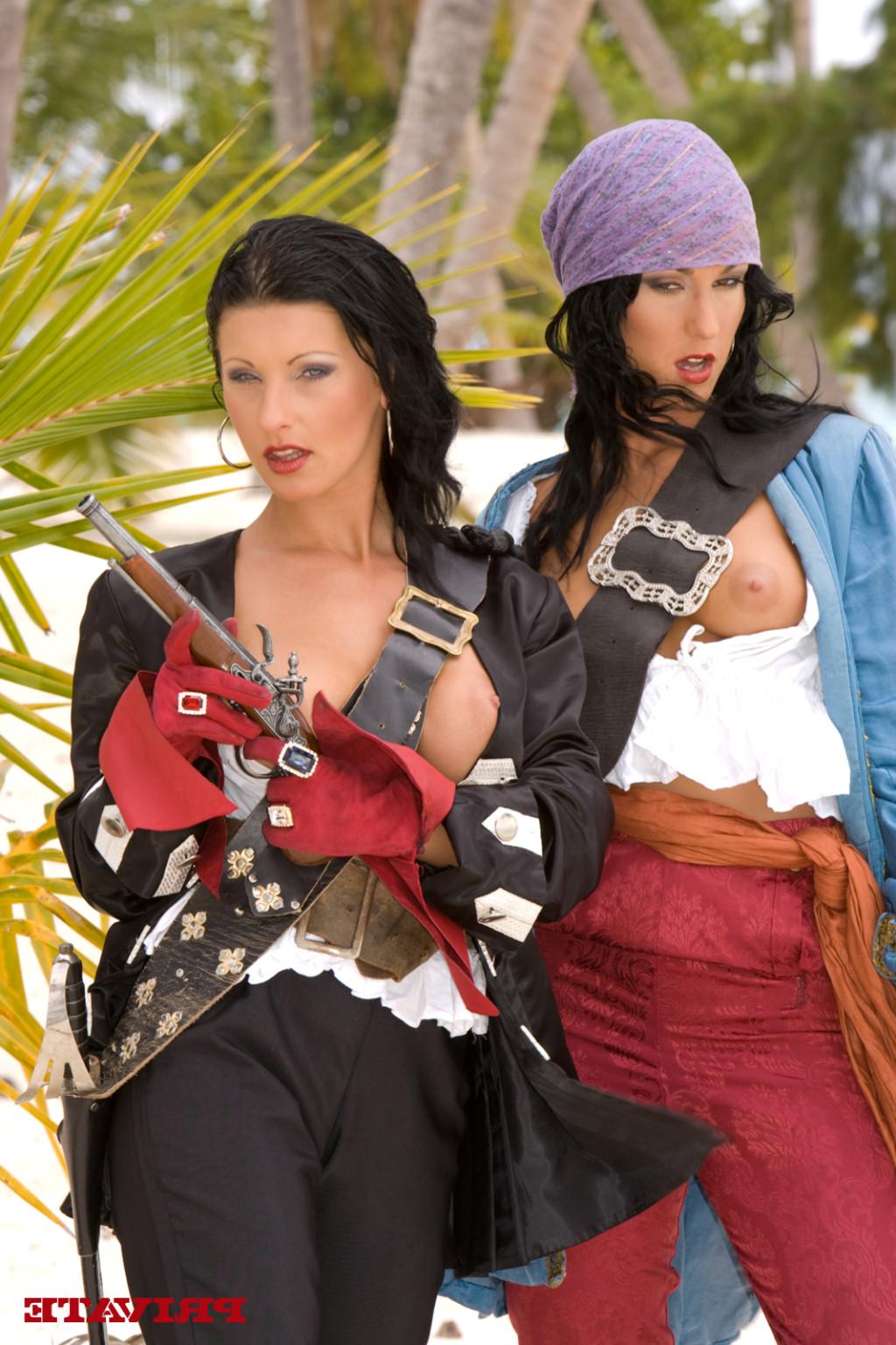 15P Sexy porn pirates fucking in tropic sex adventures