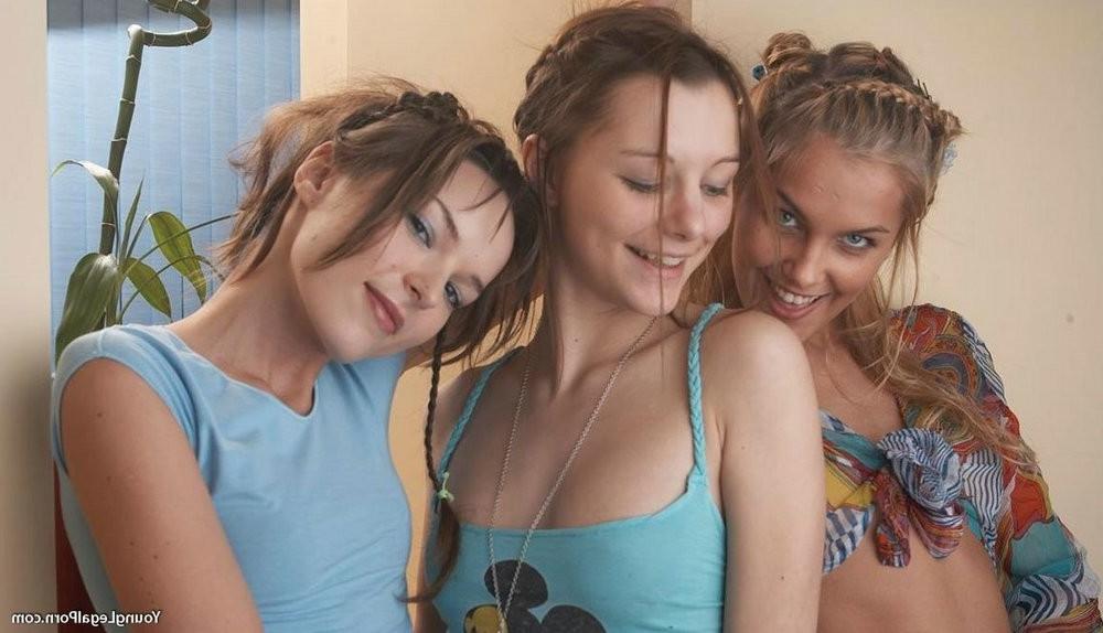 15P Three young delicious girlfriends stripping and teasing