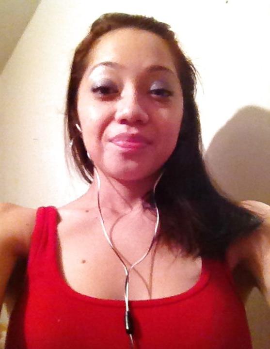 25P Petite latina