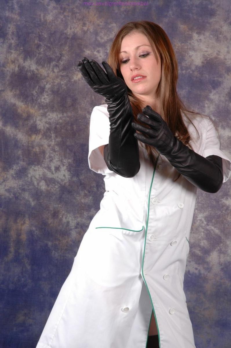15P Gorgeous Nurse Sophie shows off her long sexy stockinged legs an
