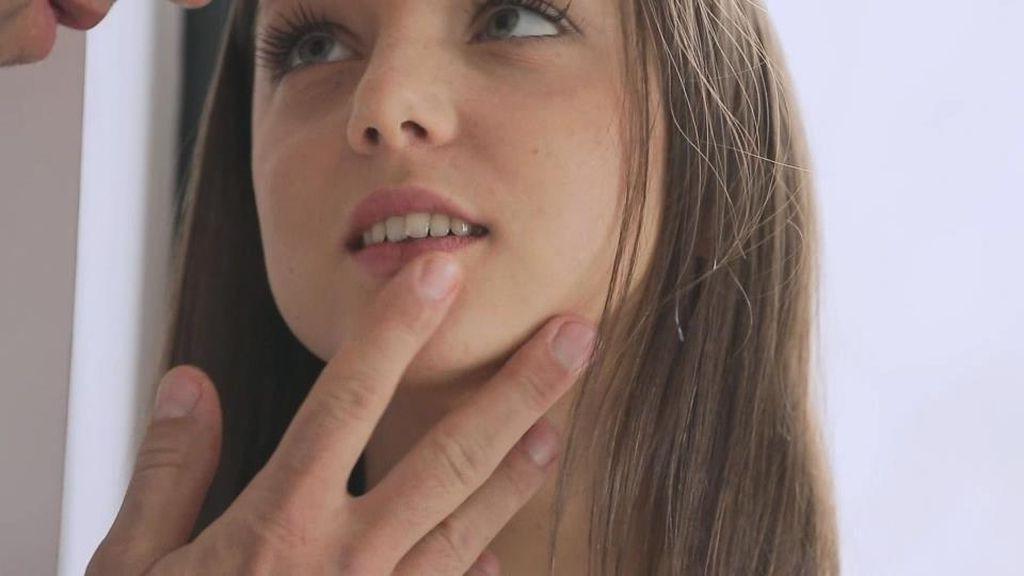9P Gorgeous euro teen Foxi Di banged hard