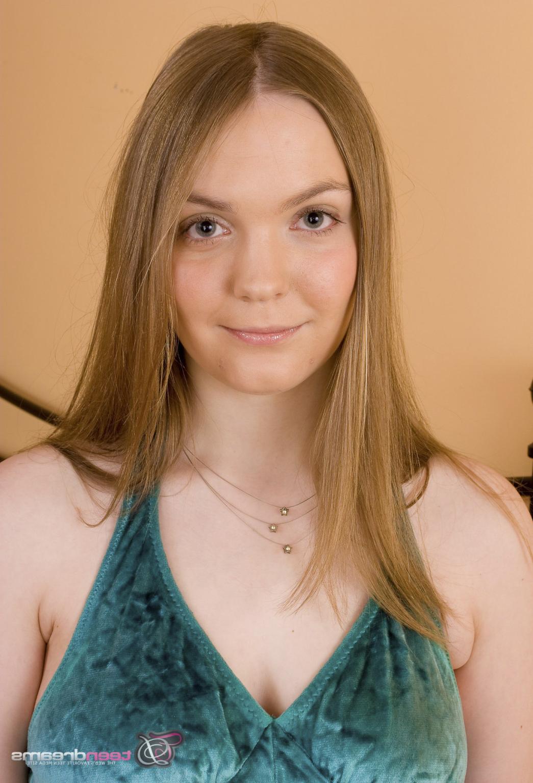 15P Sexy teen sucking cock until it explodes in her mouth