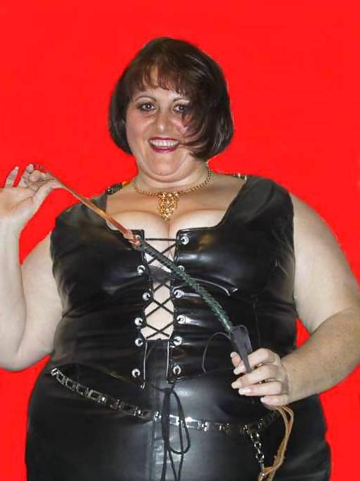 16P Mature BDSM-ladies