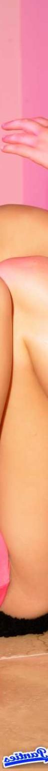 18P Peachez pink satin panties topless
