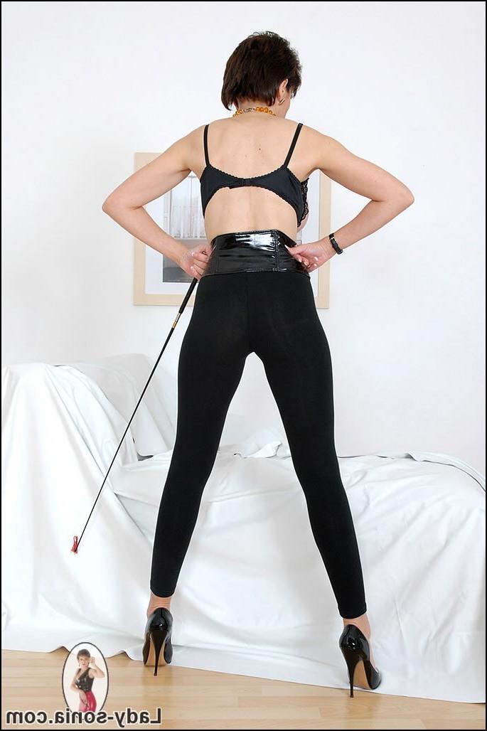 12P Big tits mature mistress in latex cincher
