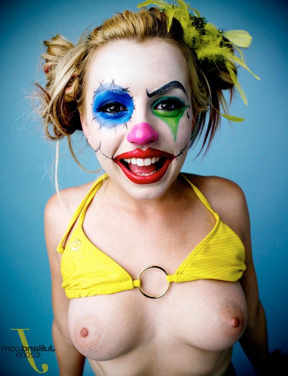 15P Lexi Belle is funny clown