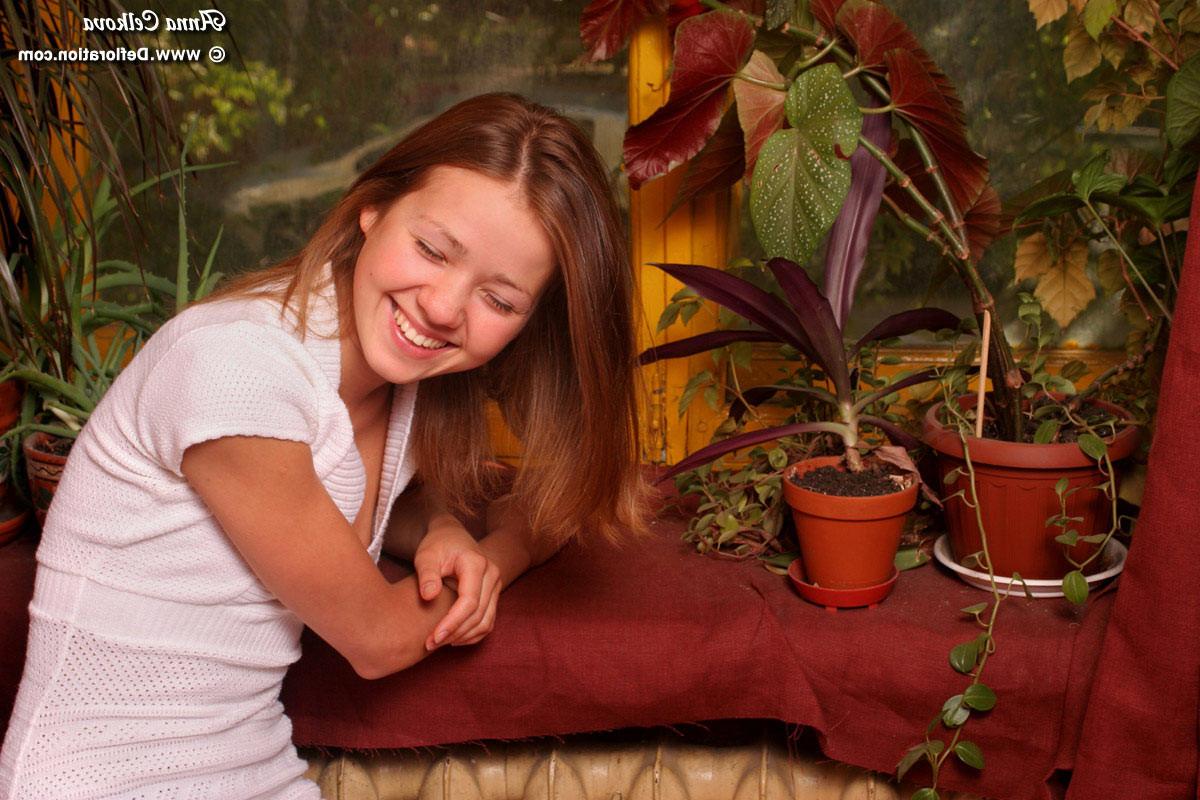 15P Tight Virgin Teen Hottie In Cute Pigtails About To Lose Her Virginity To Tommy