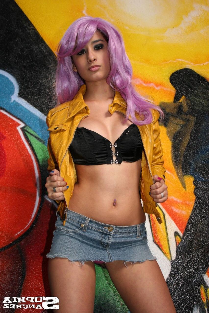16P Busty latina wearing wig