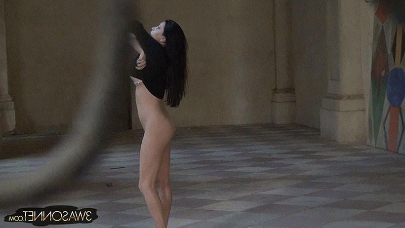 12P Ewa Sonnet in old church like a very bad nun 