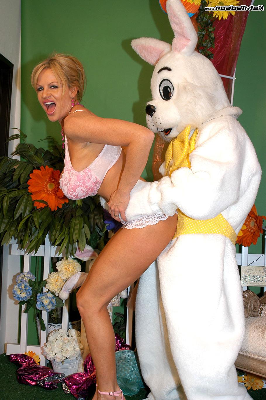 16P Kelly meets the Easter bunny and gets fucked like a rabbit