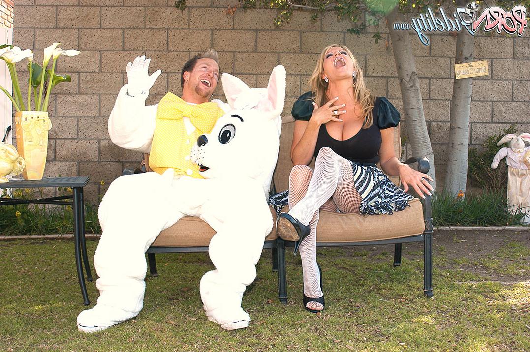 16P Kelly and Ryan trick Krissy into fucking the Easter bunny