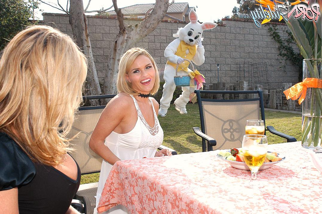 16P Kelly and Ryan trick Krissy into fucking the Easter bunny