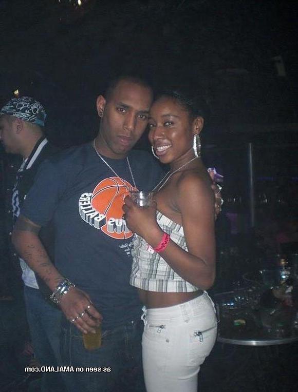 16P Ebony club girls having fun in the club