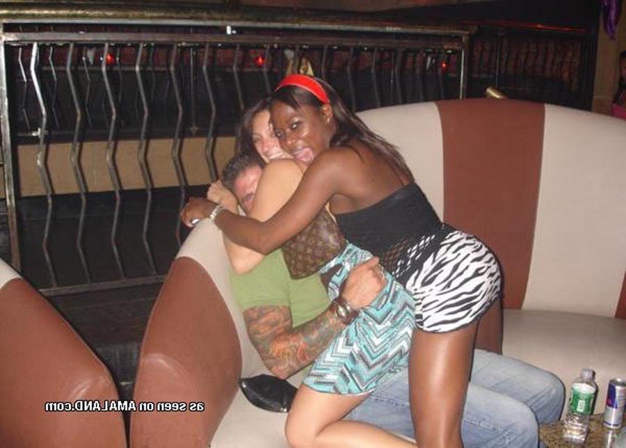 16P Ebony club girls having fun in the club