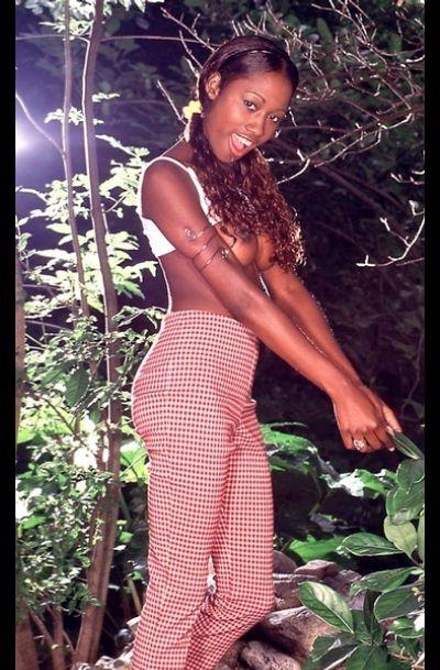 16P Dark black cutie undressing oudoors