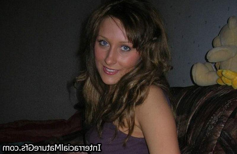 15P Interracial Mature Girlfriends taking black cock