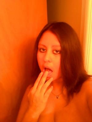 25P Latin girl