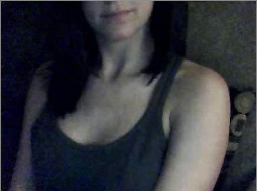 13P Sexy Webcam Girl halen