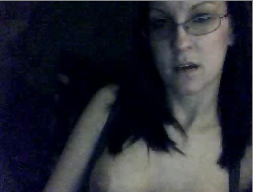 13P Sexy Webcam Girl halen