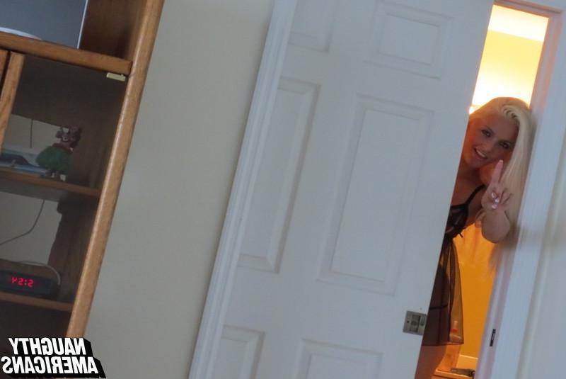 12P Blonde Teen Macy Cartel Wants To Be A Pornstar