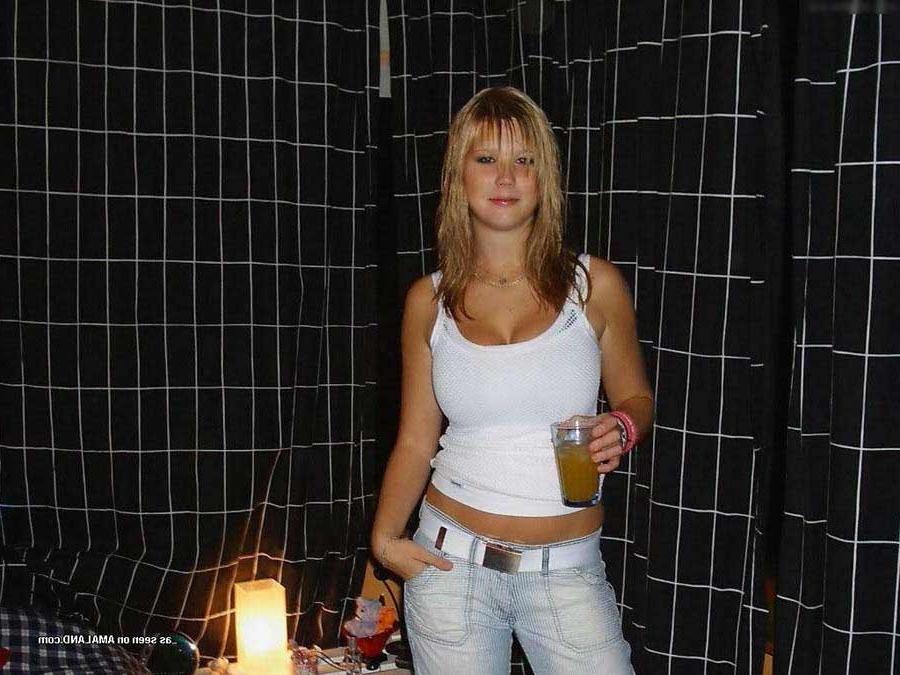 10P Smokin' hot blonde teen with big boobs