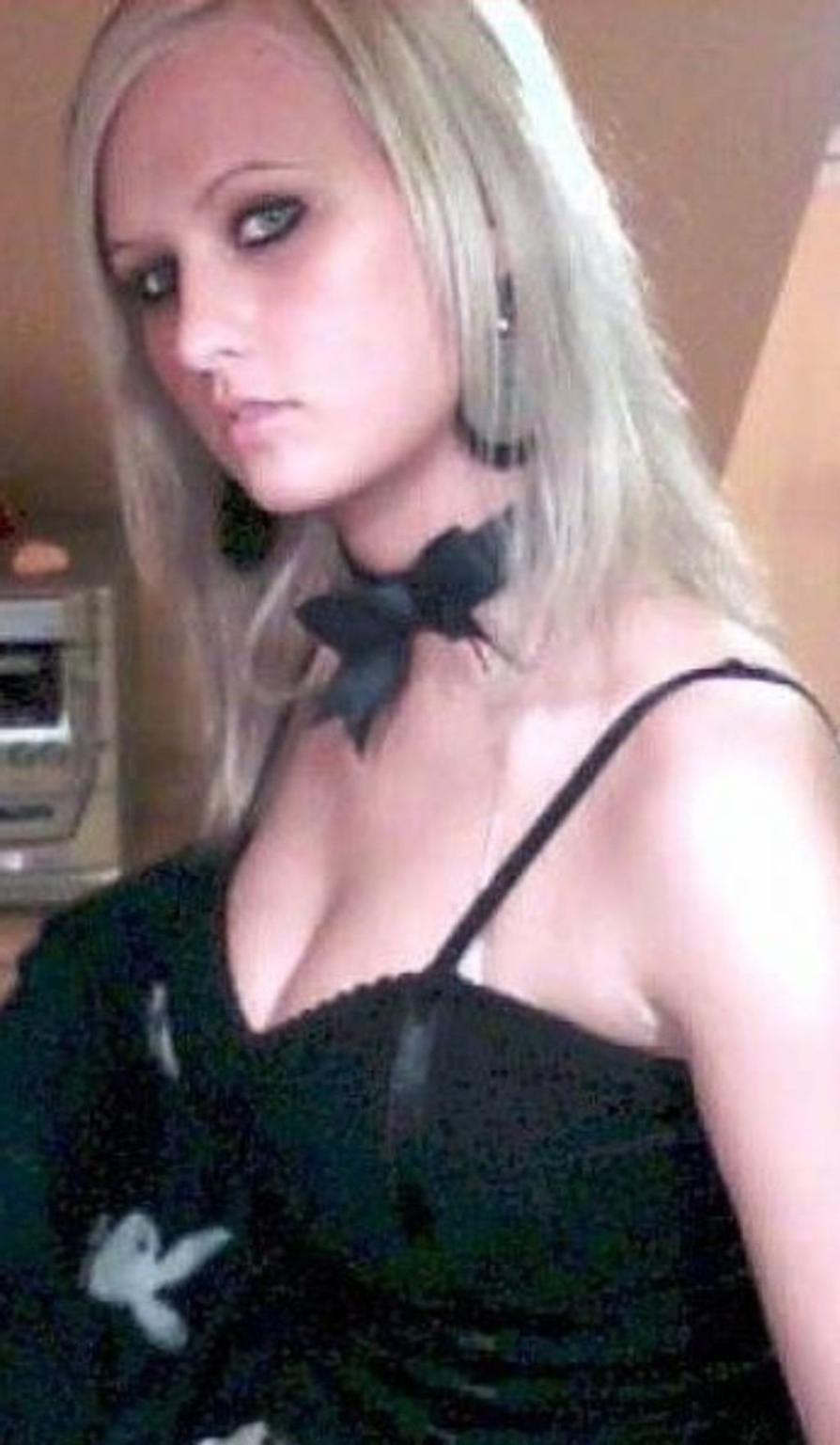 11P Blonde Teen GF Nudes