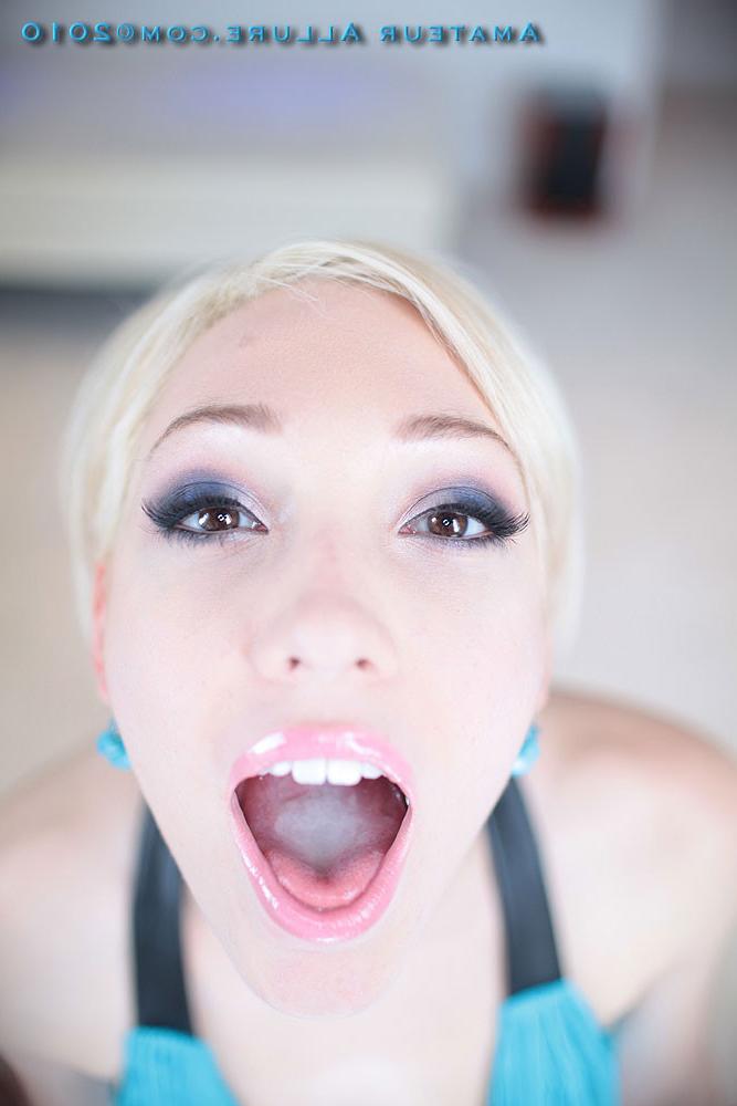 14P Irresistible Girls First Time Porno
