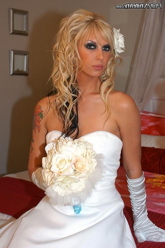 15P Brooke Banner enjoys a big dick on her wedding day