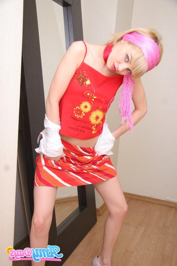 16P Thin blonde teen girl nude