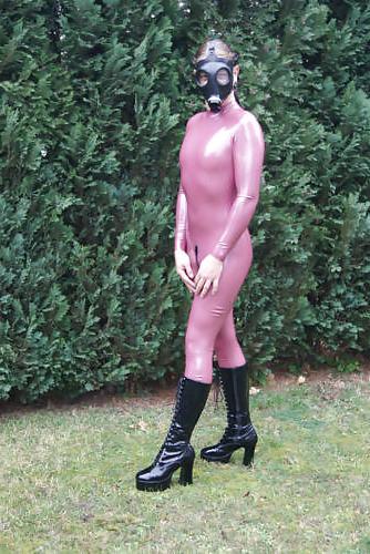 14P Meine neuen latex catsuits
