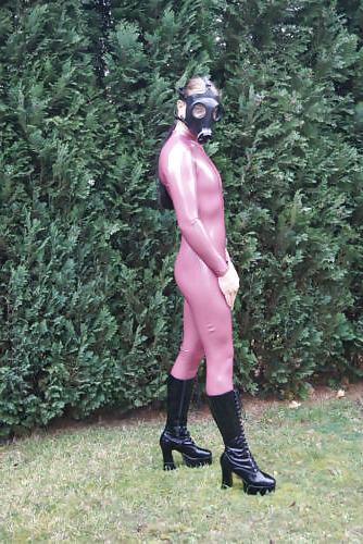 14P Meine neuen latex catsuits