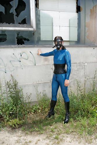 14P Meine neuen latex catsuits