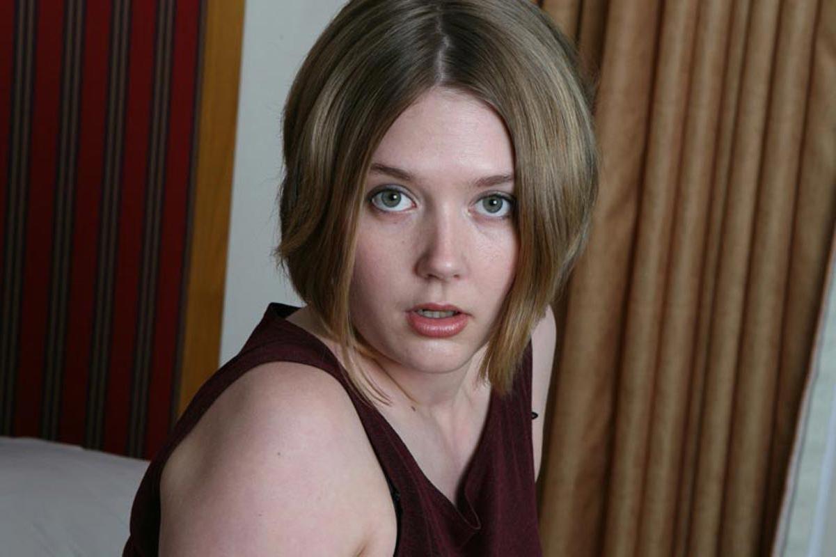 16P Hotties Star and Betty Spank licking snatch for the first time