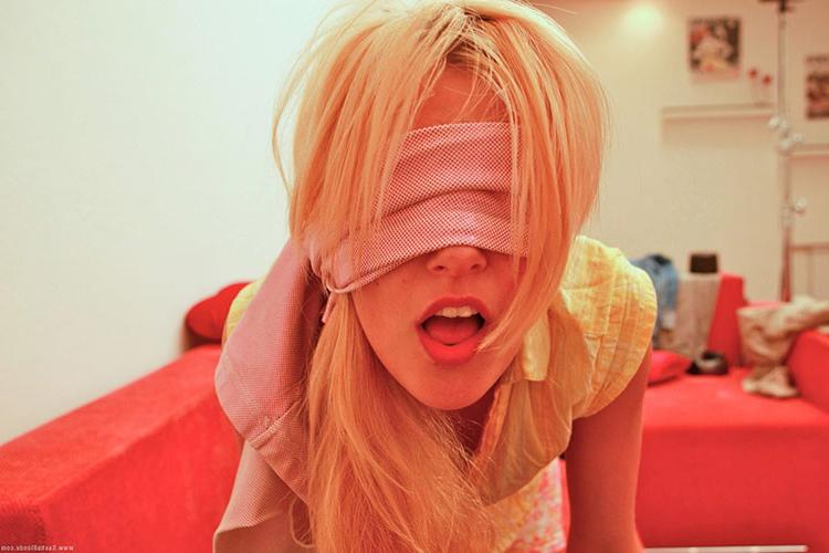 17P Stunning blindfolded young blonde getting banged hard on camera