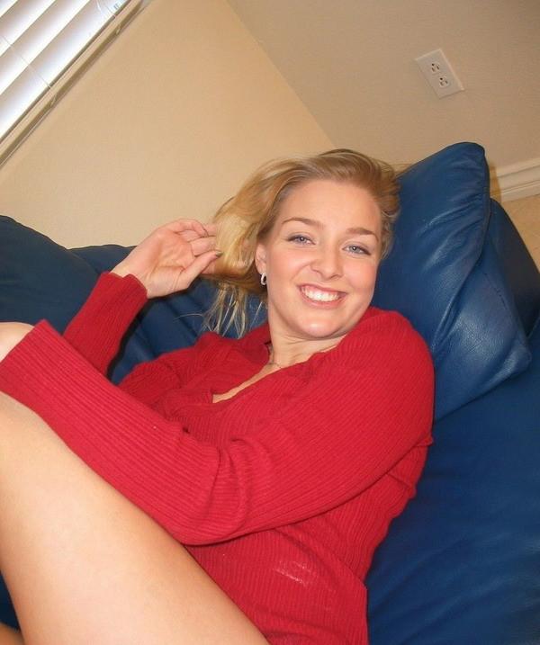 15P Busty blonde teen babe in a sexy black bra