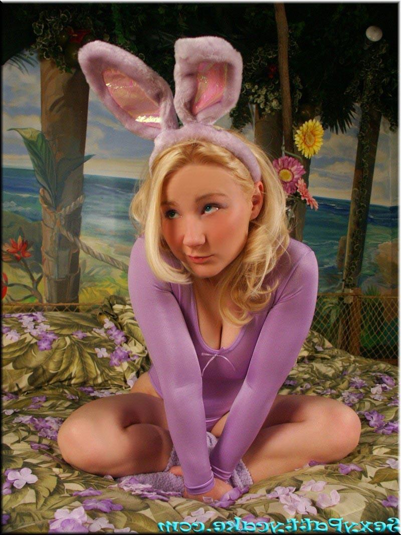 20P Busty blonde teen dressed as bunny