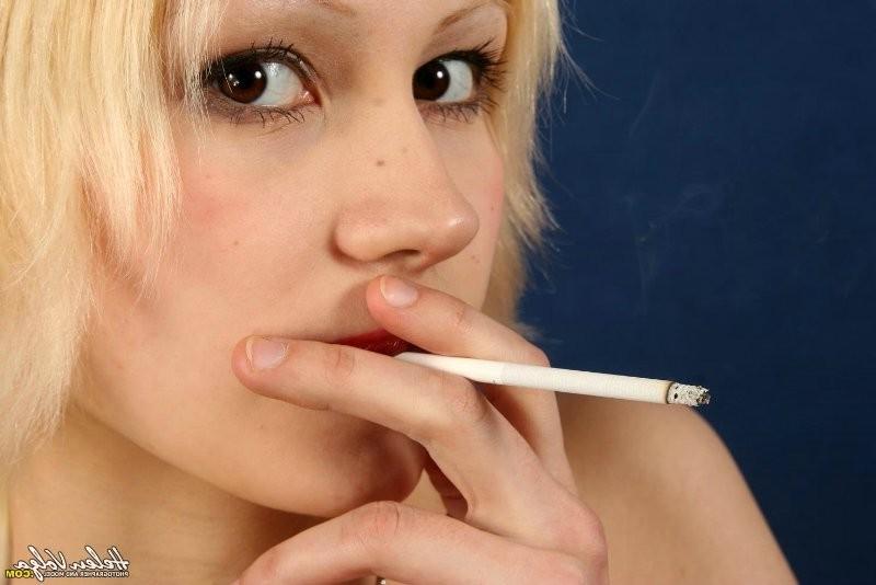 16P beautiful russian blond smokes naked