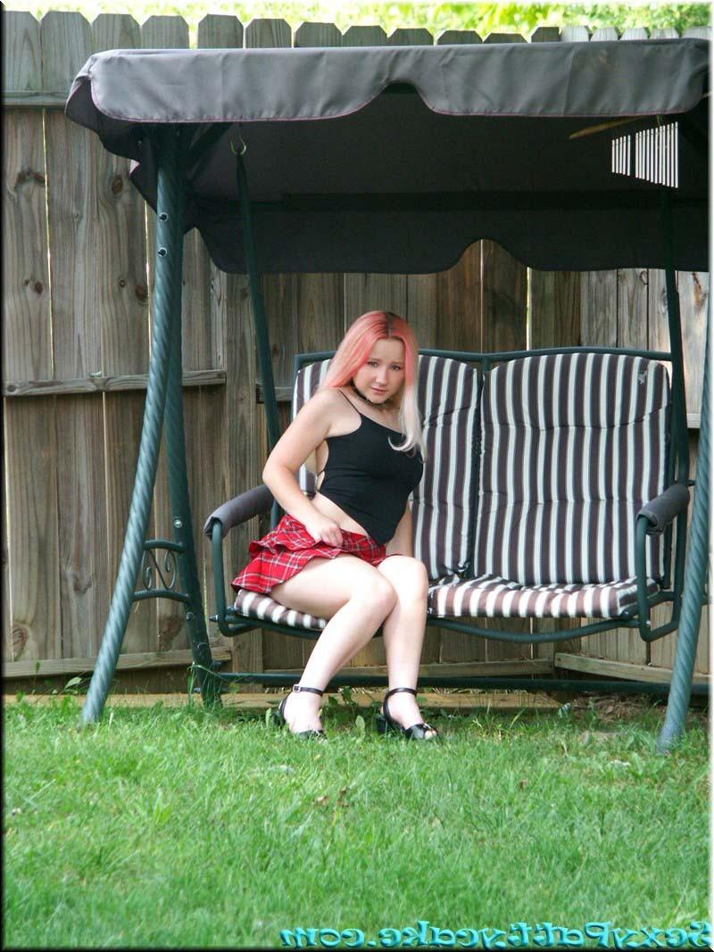 16P Busty teen girl showing her punk side