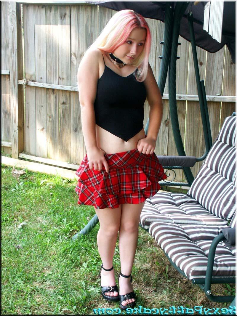 16P Busty teen girl showing her punk side