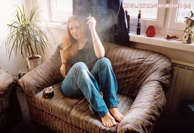 16P Amateur blonde teen smoking