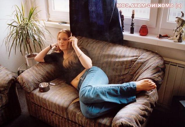 16P Amateur blonde teen smoking