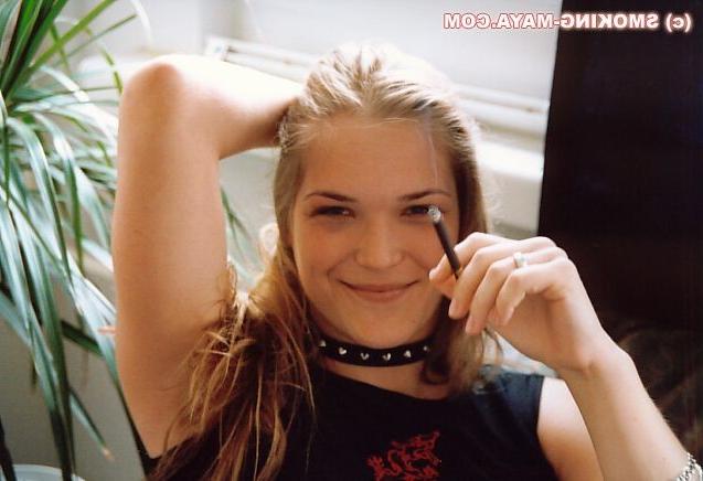 16P Amateur blonde teen smoking