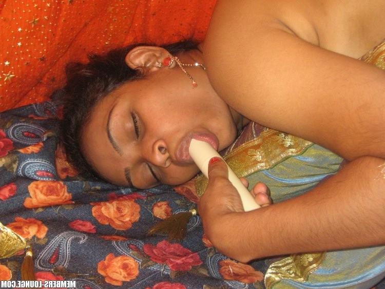8P Indian teen slut eating dick