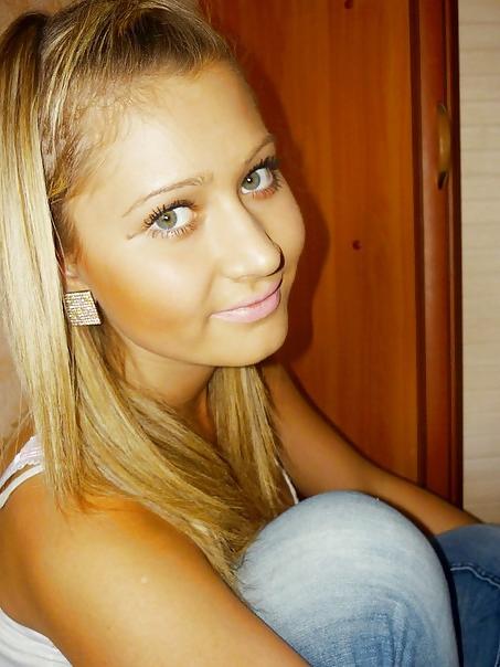 15P Russian girl BY AVANTAGE
